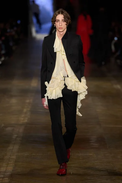 Look 34